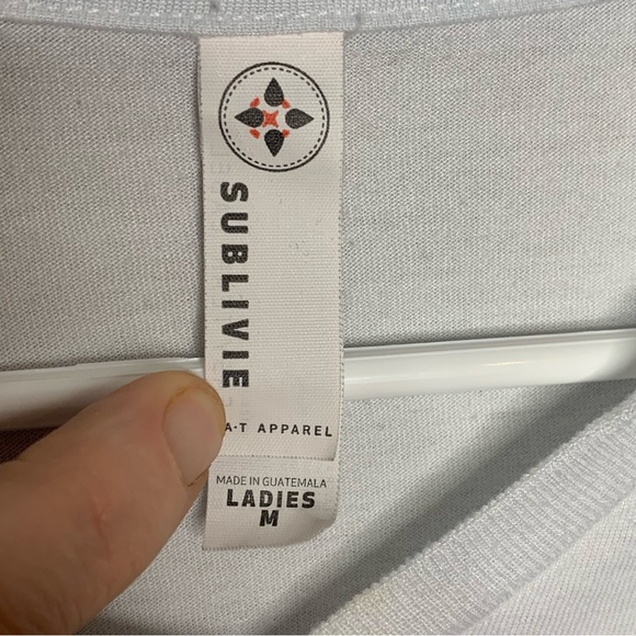 Ladies 90’s graphic art tshirt - Picture 4 of 4